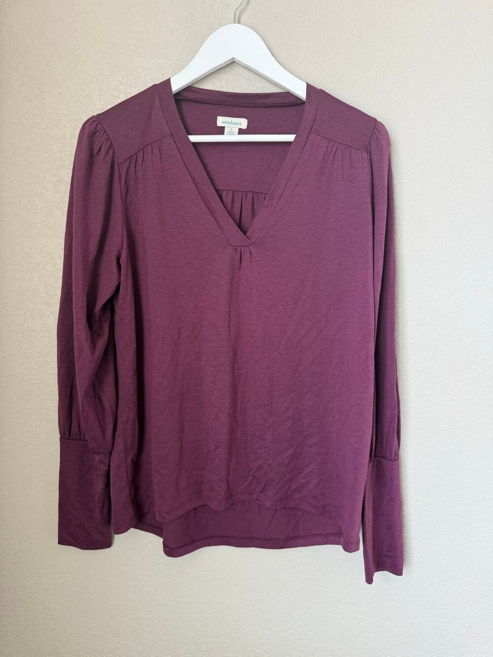 Sundance Women's Top Size Small Purple V-Neck Soft Long Sleeved Comfort